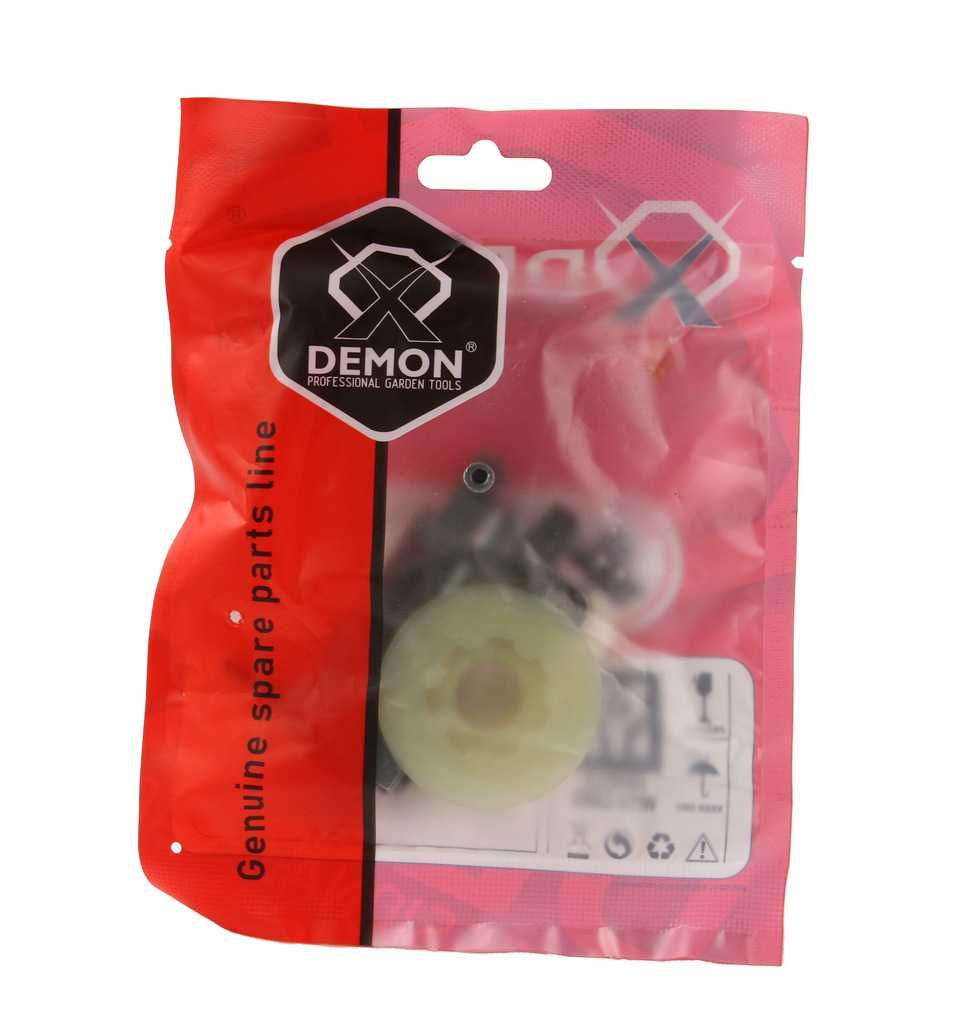 Pompka oleju + napęd do pilarki CS-58 CS -65 ślimak napinacz piły