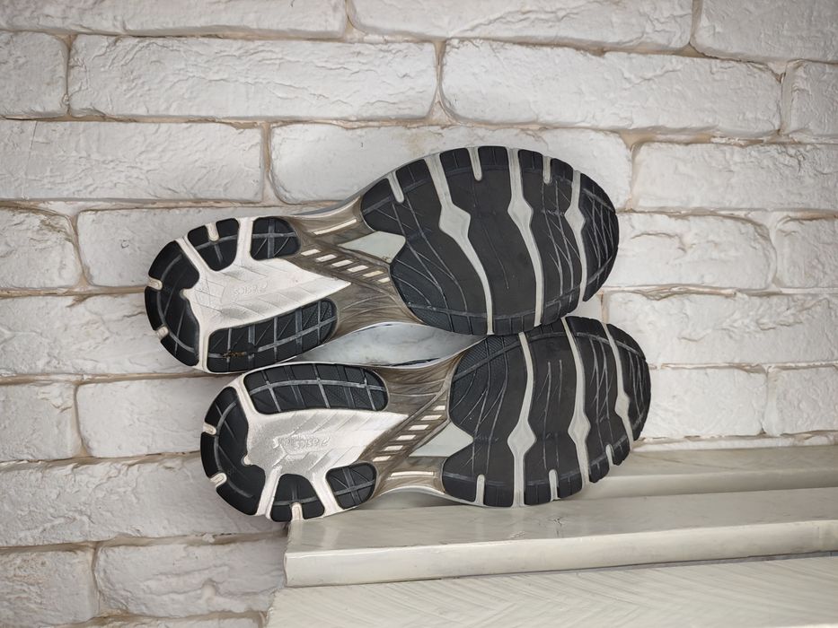 Asics flyte foam кросівки чоловічі оригінальні Англія 28.5см