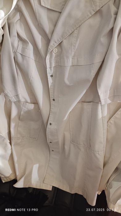 Халаты медицинские б/у хорошего качества