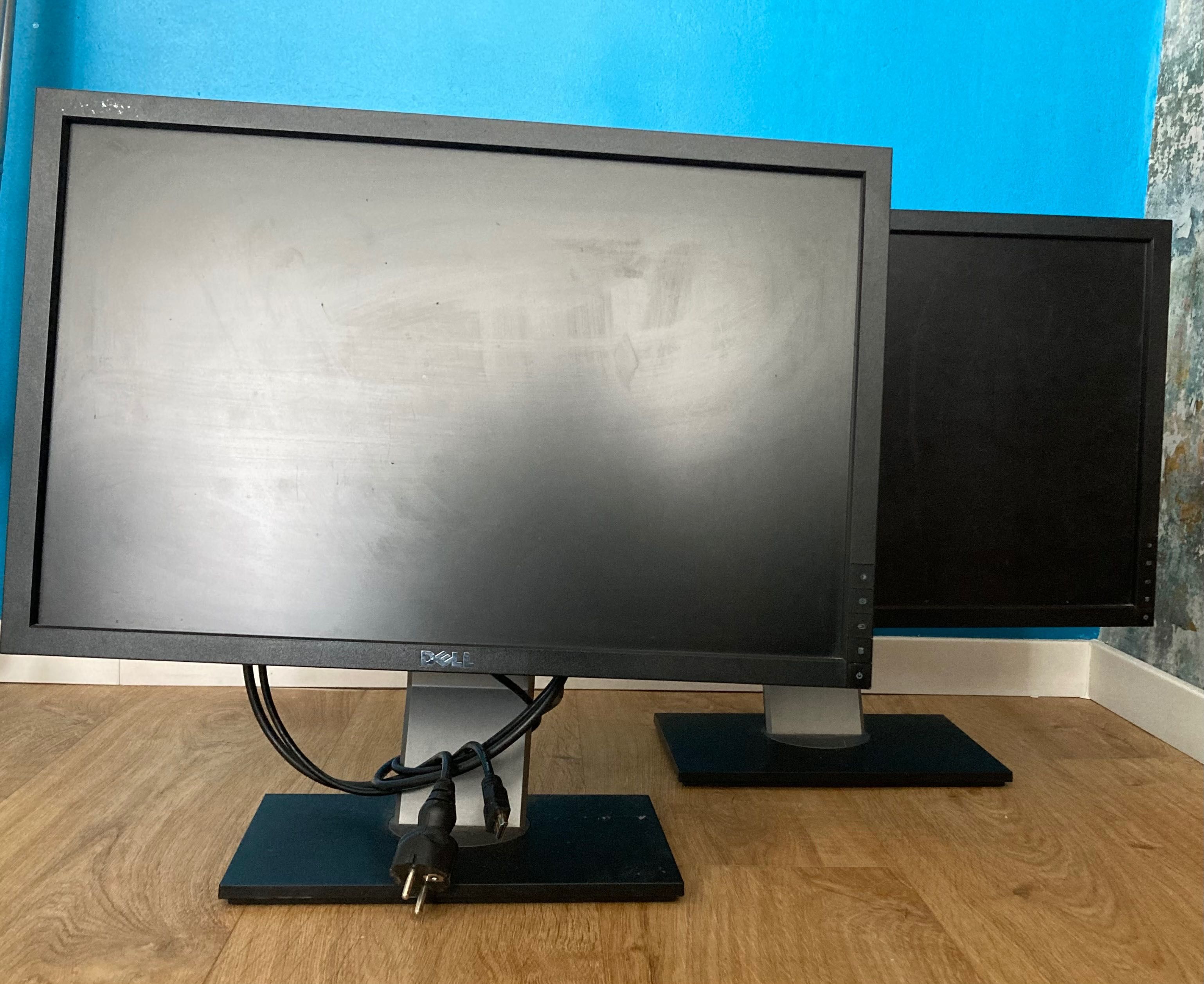 2 takie same monitory Dell
