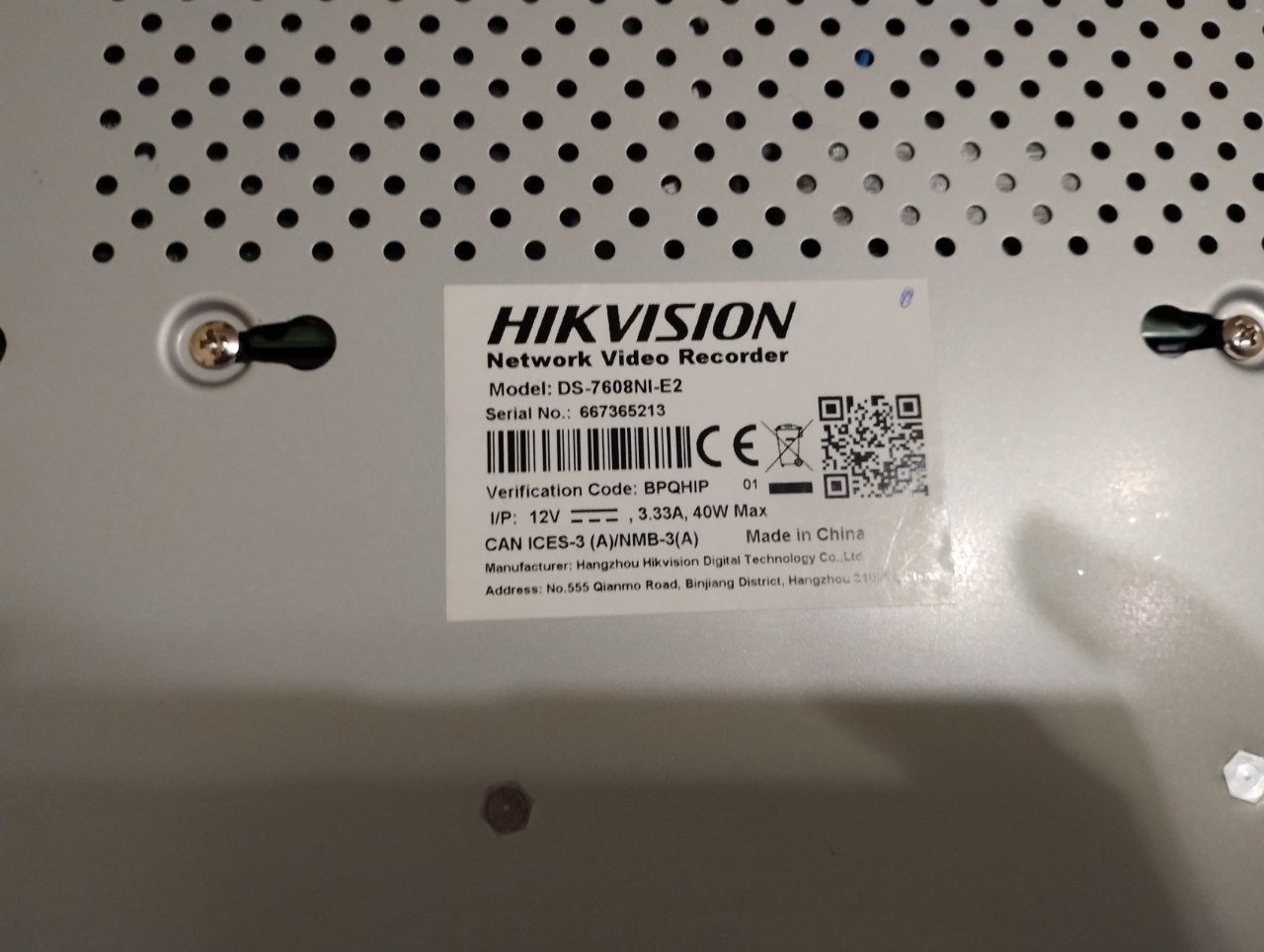 Відеореєстратор Hikvision ds-7608ni-e2 з двома HDD по 4 Тб