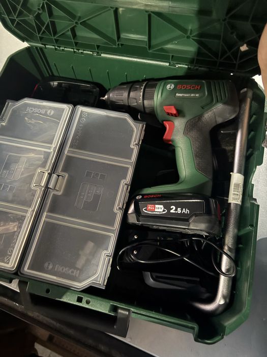 Wkretarka NOWA bosch + 2 aku i ladowarka.