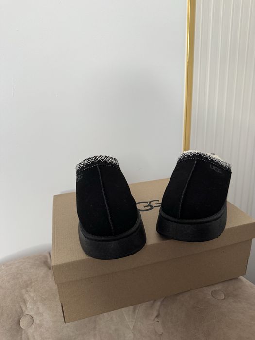 Ugg tazz tasman коричневі чорні всі розміри, лого, фото вживу. Олх