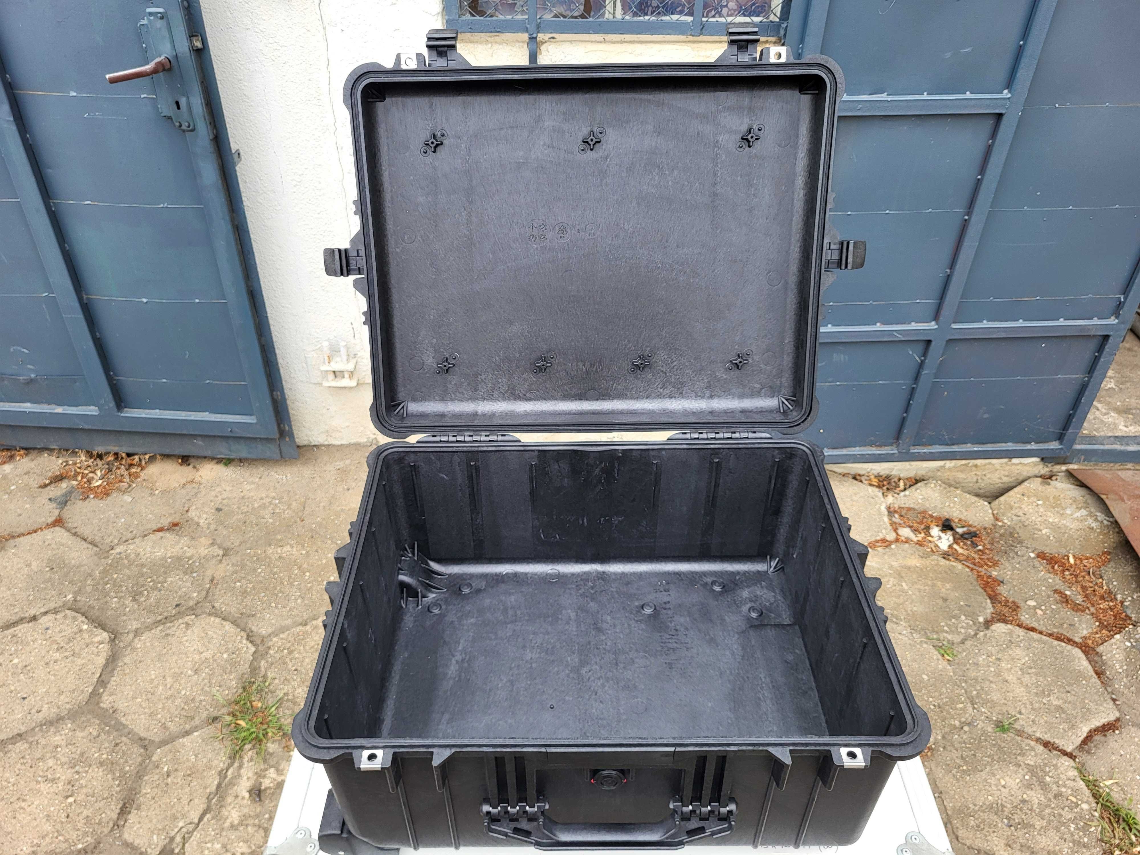 Peli 1610 PELICAN (55x42x27) walizka case skrzynia, koła // FAKTURA