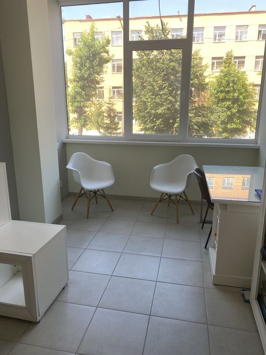 Продаж маленького офісу в БЦ ЛАКШЕРІ