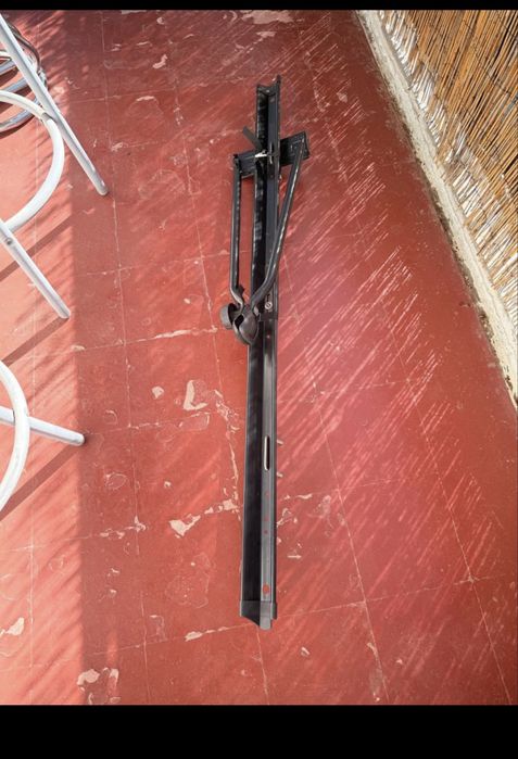Suporte de bicileta para barras de tejadinho
