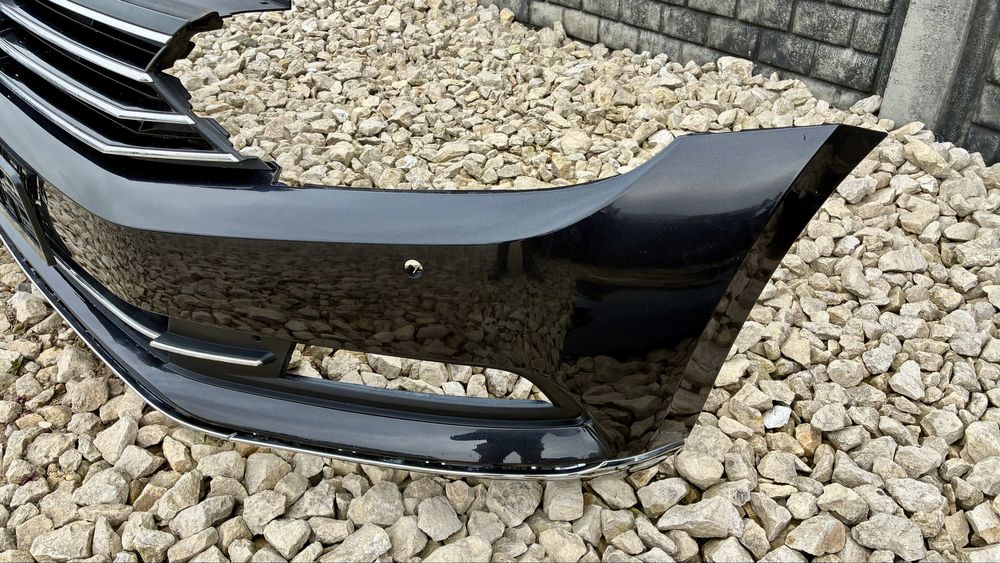 Zderzak przedni 4xParktronic LB7R VW Passat B8 3G 14- przedlift