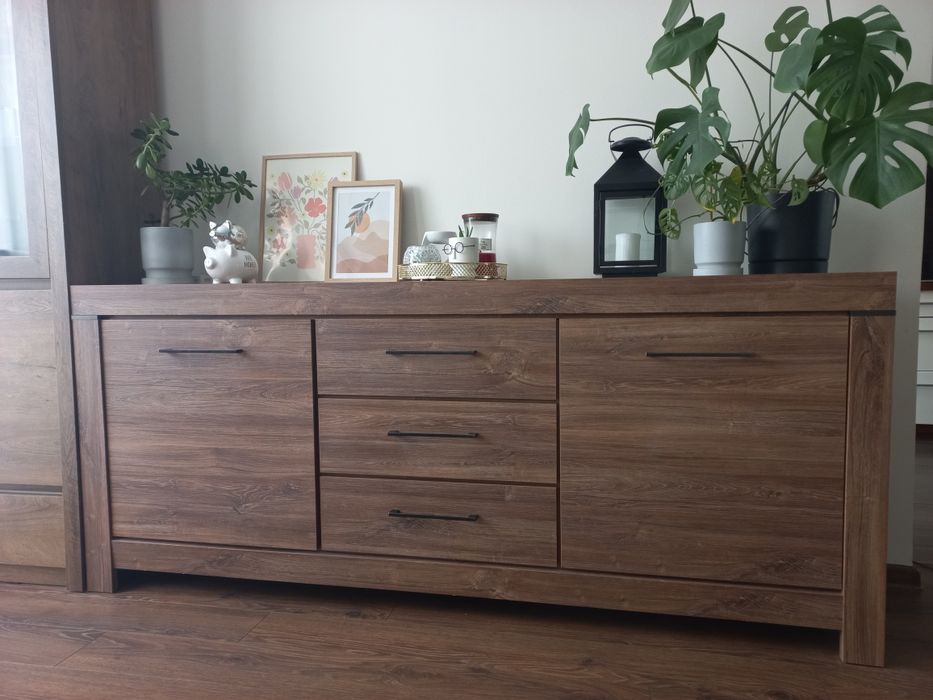 Meble Black Red White -Gent + witryna jysk