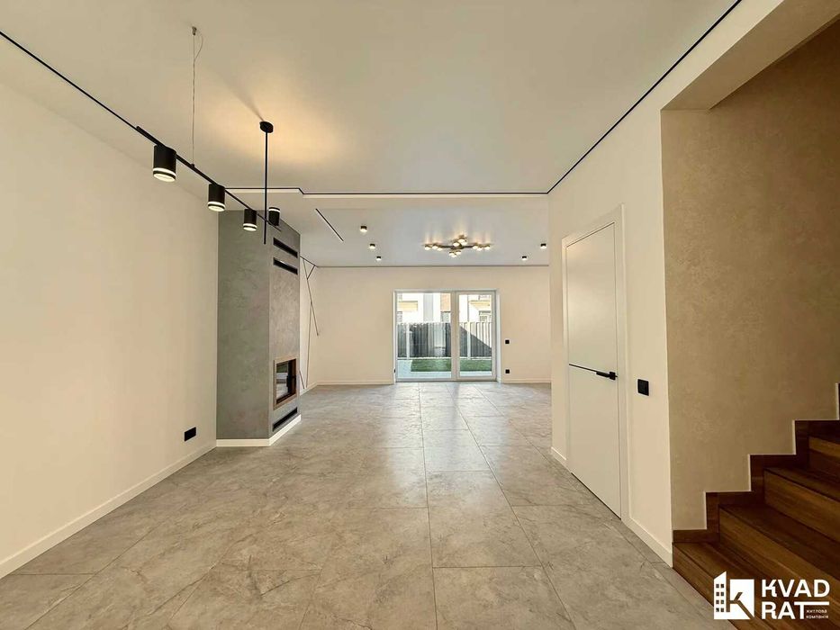 Продаж таунхауса з ремонтом у с. Крихівці