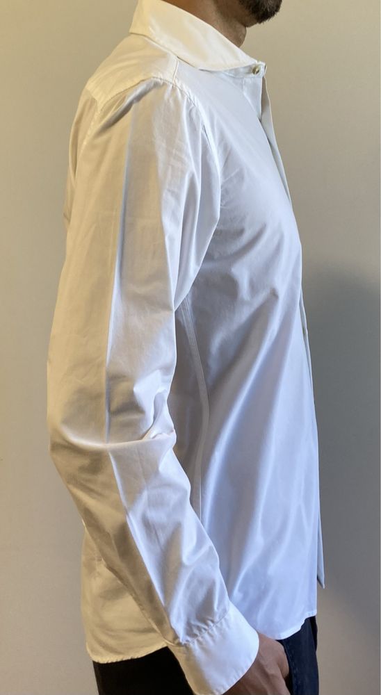 Camisa branca tamanho M