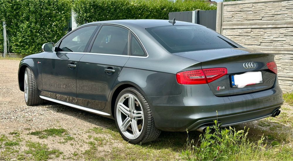 Audi s4 3.0tfsi SuperCharged 333km quattro