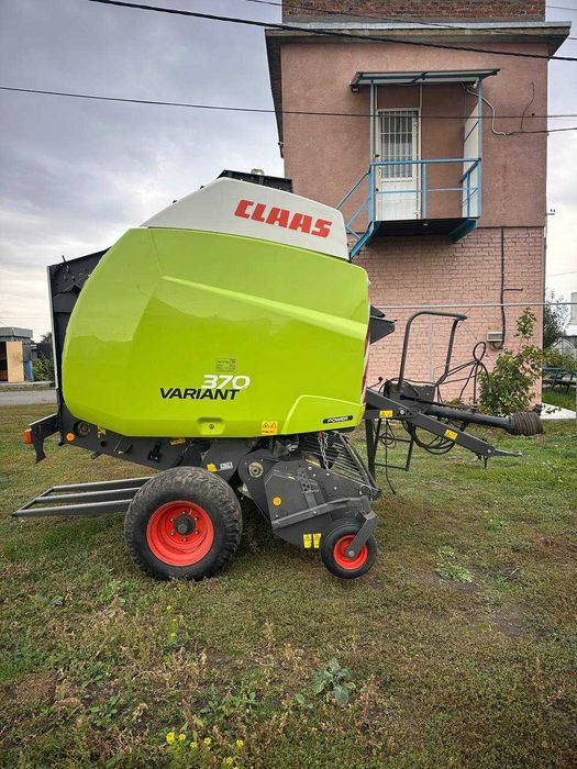 Продається прес-підбирач Claas Variant 370 power