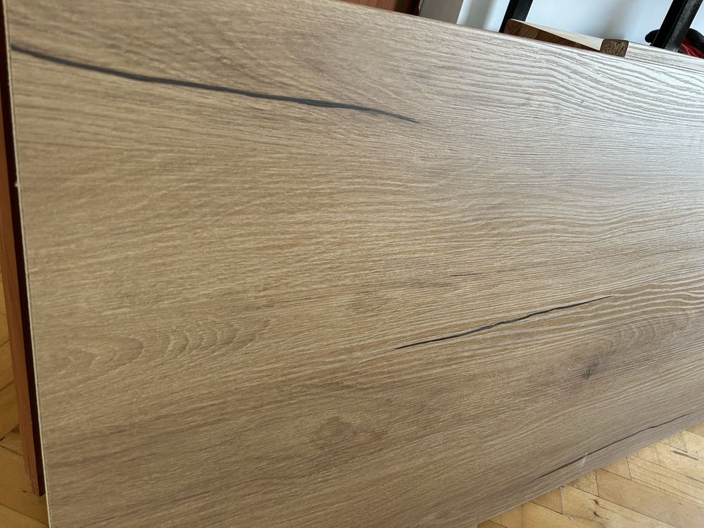Blat kuchenny nowy w dwoch odcinkach 3 i 2.20 m.