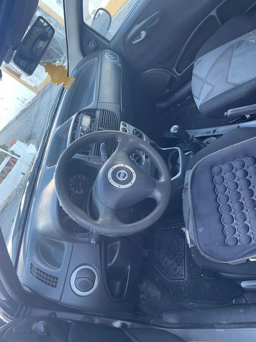 Carro batido , mas andamento