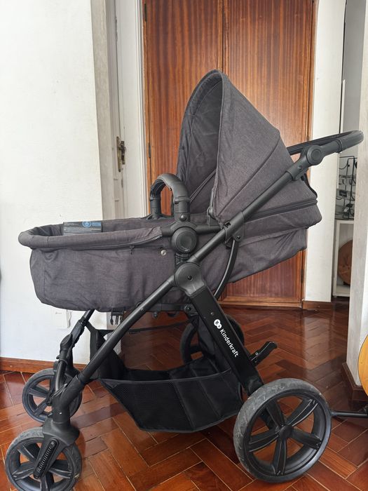 Carrinho de bebé KinderKraft 3 em 1