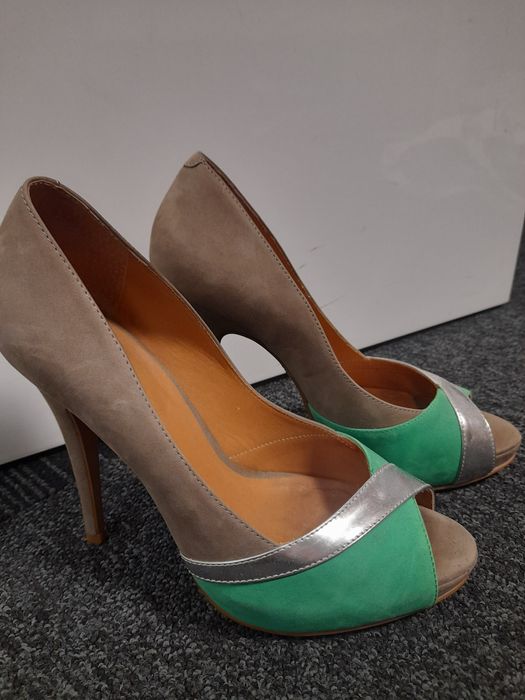 Szpilki peep toe Kazar