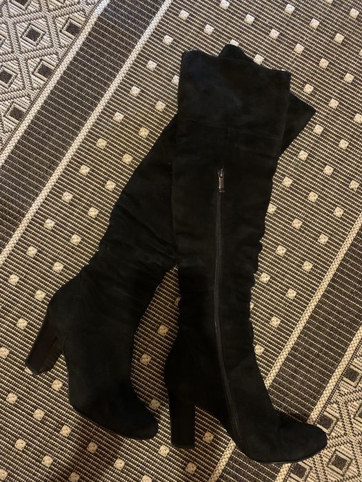 Замшеві ботфорти.