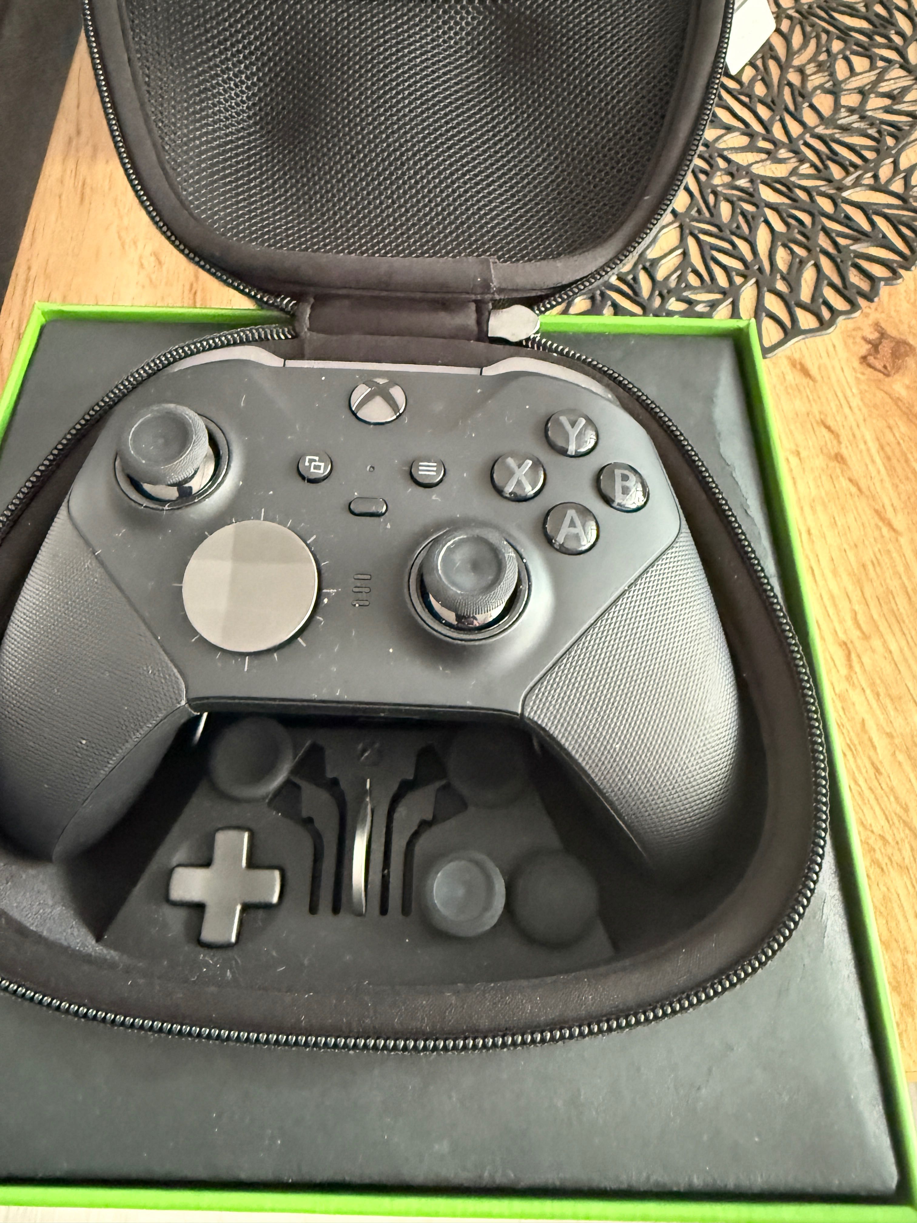 X BOX Series X 1TB. Jak nowy i tanio