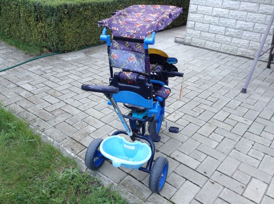 Детский трехколесный велосипед для самых маленьких