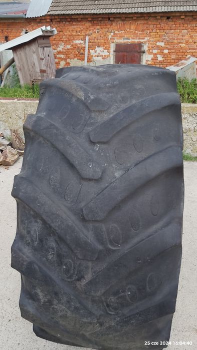 Koła 600/70 R30.