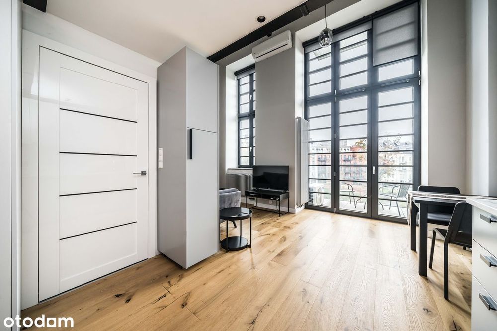 Przytulna, słoneczna kawalerka w sercu Wrocławia- Stare Miasto