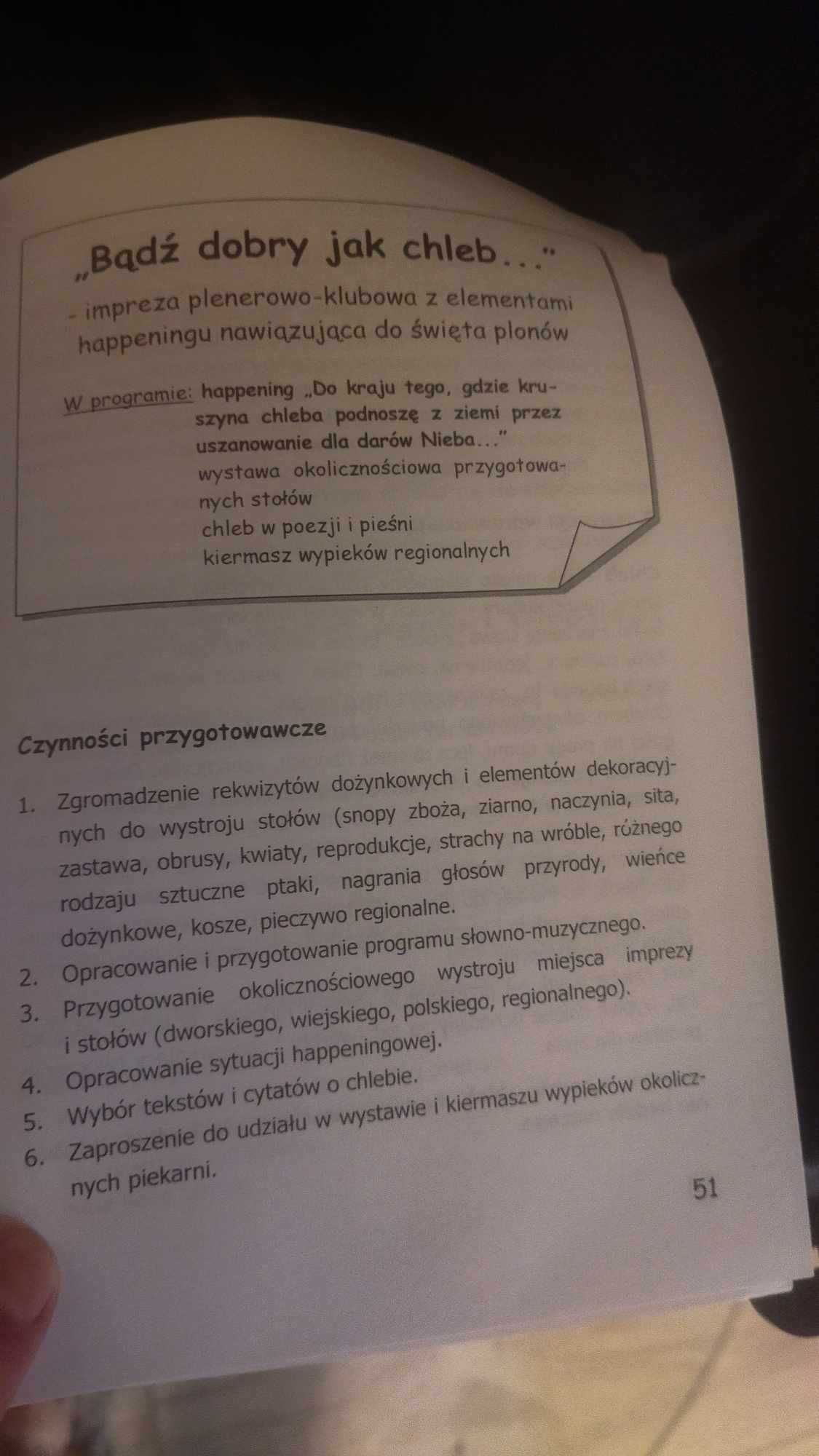 Książka.   Tradycja i obrzędowość w animacji czasu wolnego seniorów.