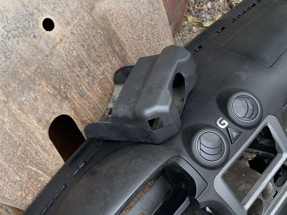 Торпедо Geely CK 2, пластик салона, руль и прочее