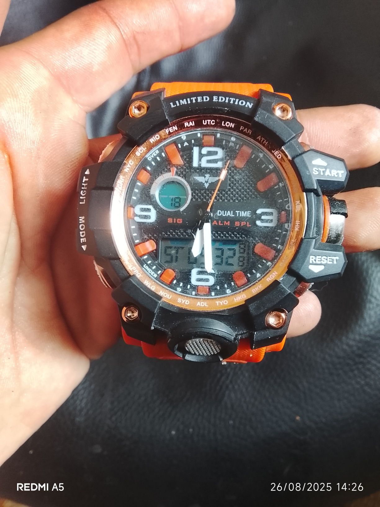 Relógio water resist shock sport