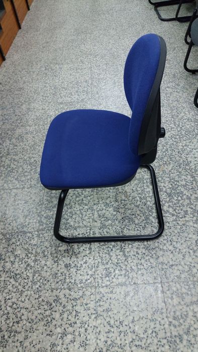 Cadeiras fixa sem braços