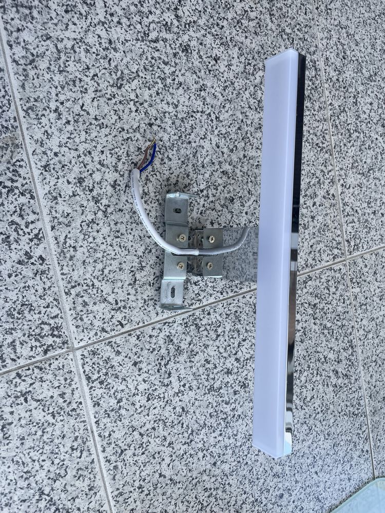 Conjunto espelho de casa de banho com Luz