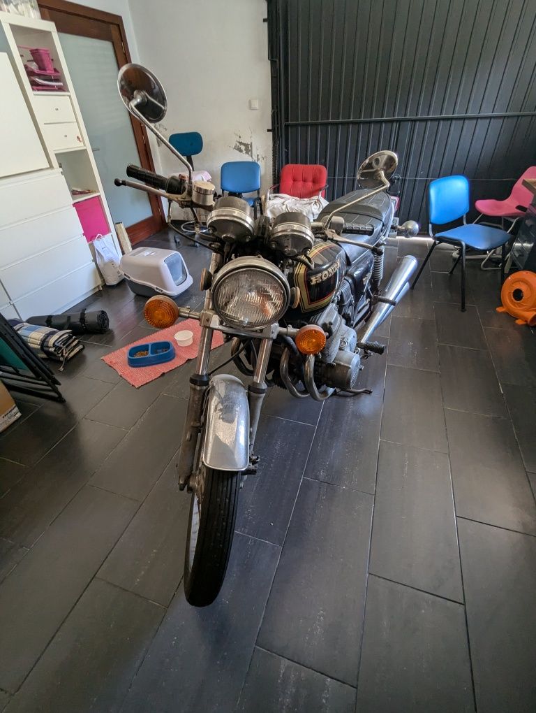 Honda CB750 Four K7 de 1977