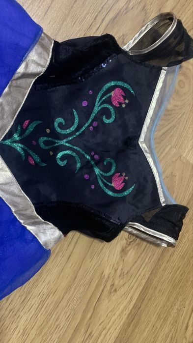 Плаття Анни ( Крижане серце) 5-6 р.