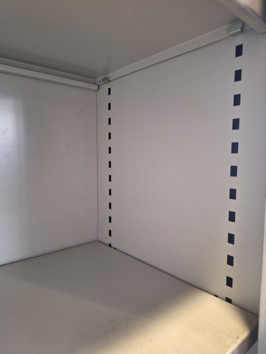 Armário metálico de escritório - Usado