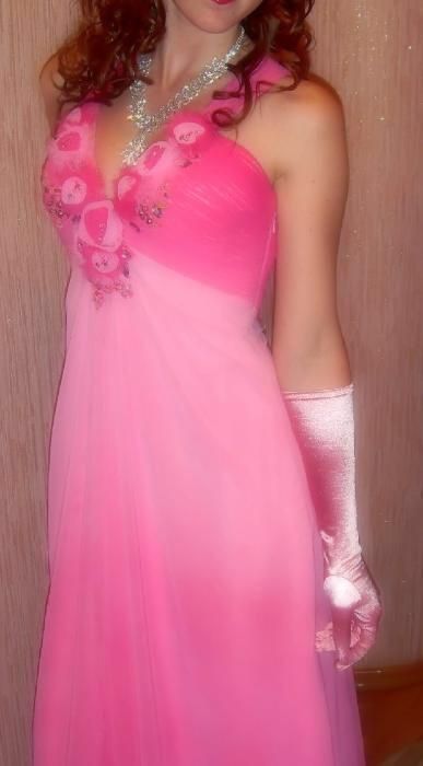 Очень нарядное выпускное платье