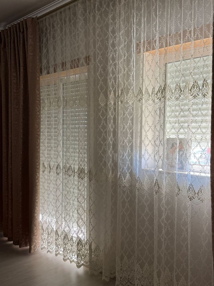 Vende-se cortinado completo