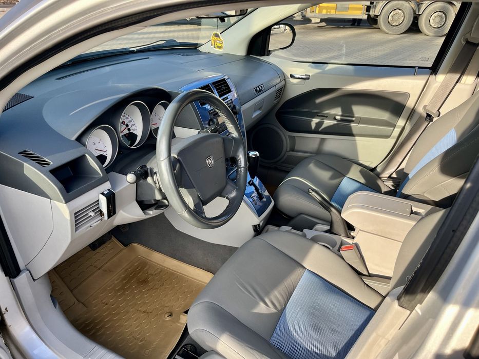 Продам отличный паркетник на автомате с вместительным салоном!