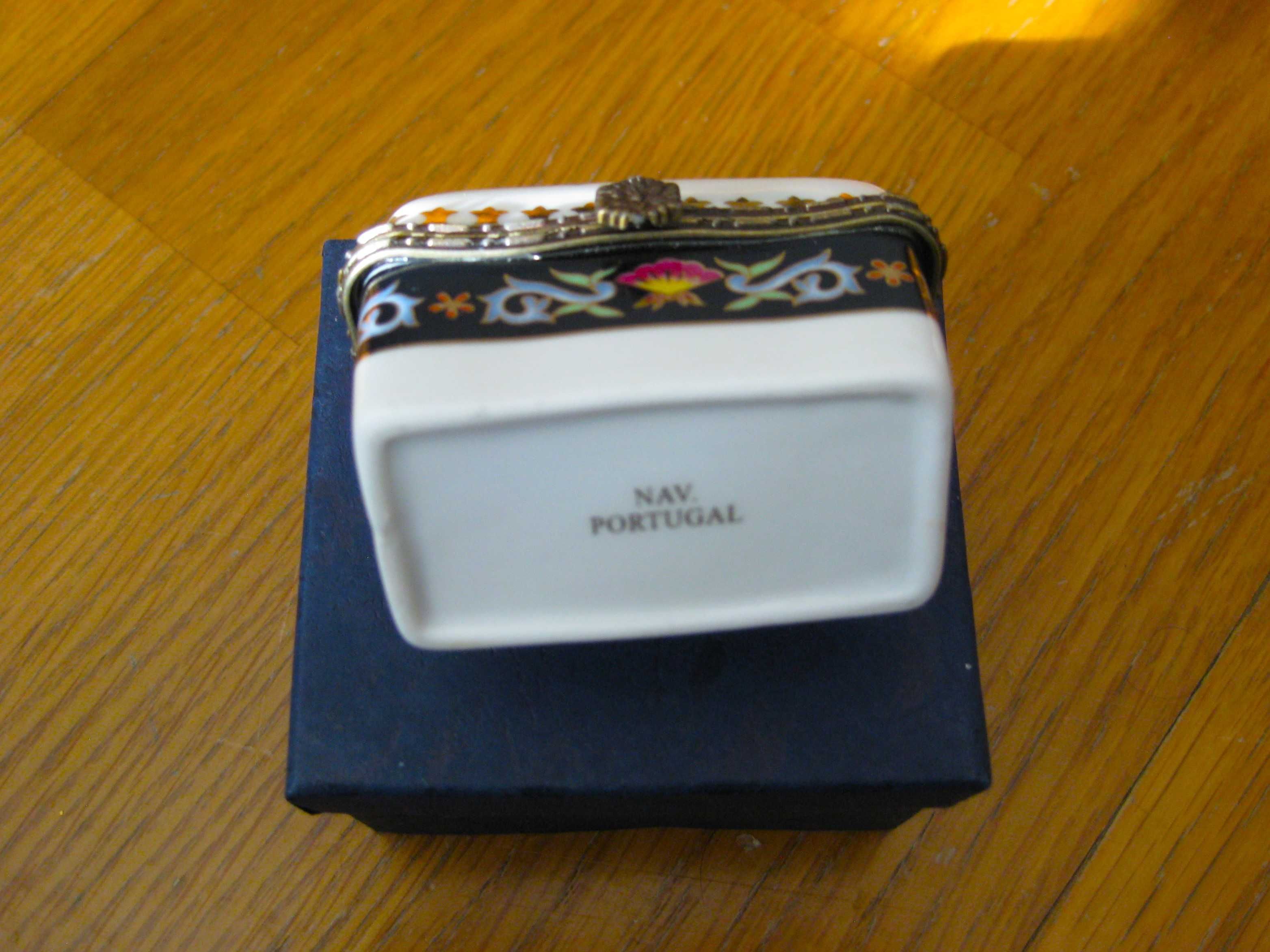 Caixa de Porcelana NAV Portugal