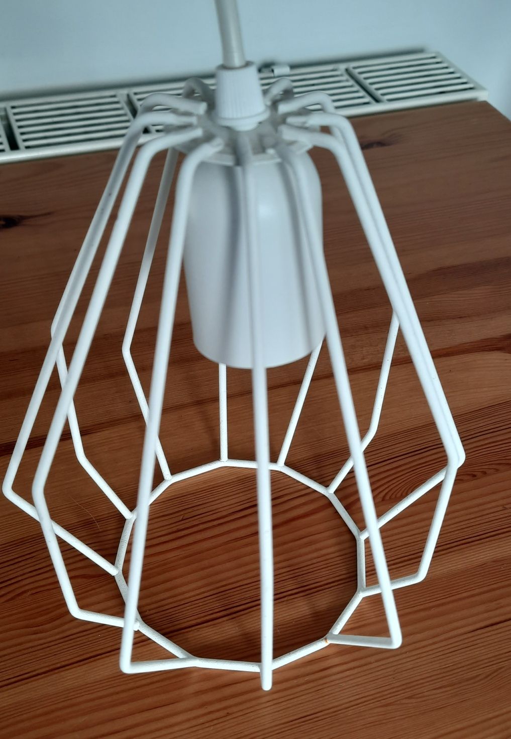 Lampa wisząca geometryczna biała loft.