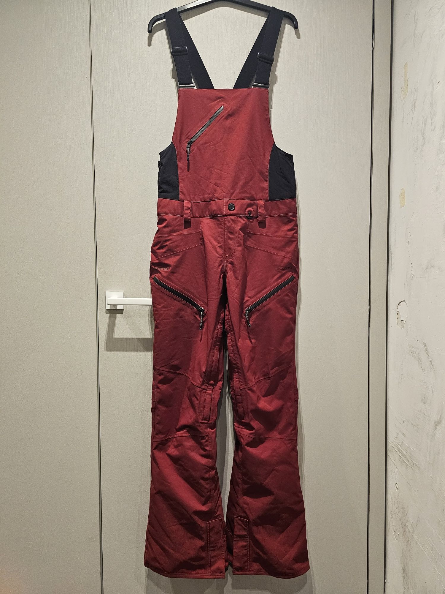 Jak nowe spodnie Volcom 2L Gore-TEX Elm Overall M Red kimmy bib