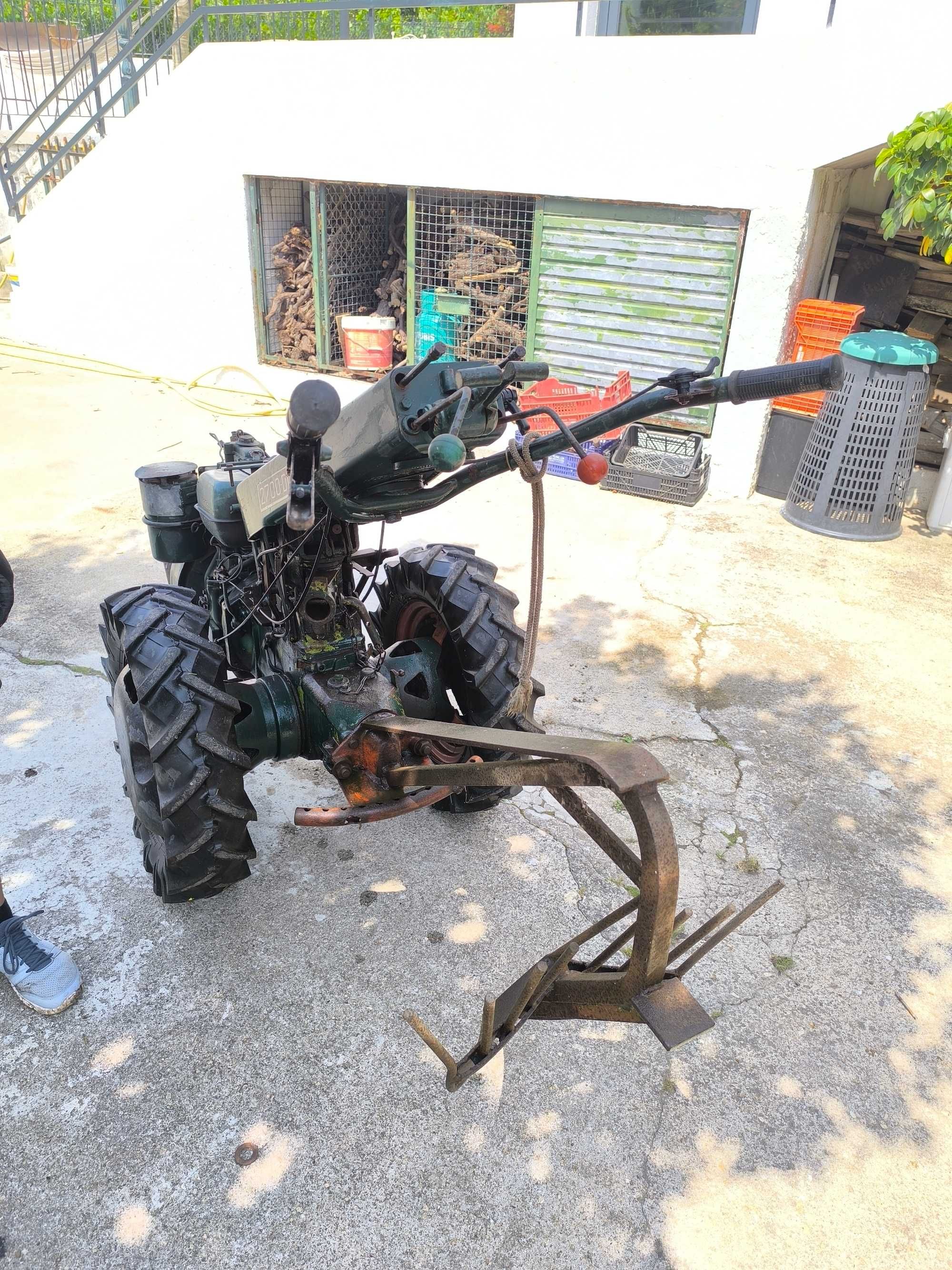 Motocultivador motor lombardini 16cv + reboque+charrua+ fresa+ arado