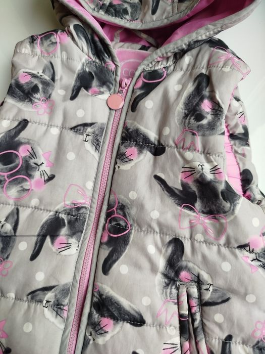 Безрукавка для дівчинки 98 р