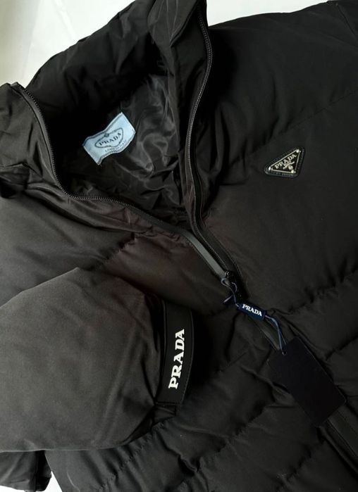 Продам куртку Прада