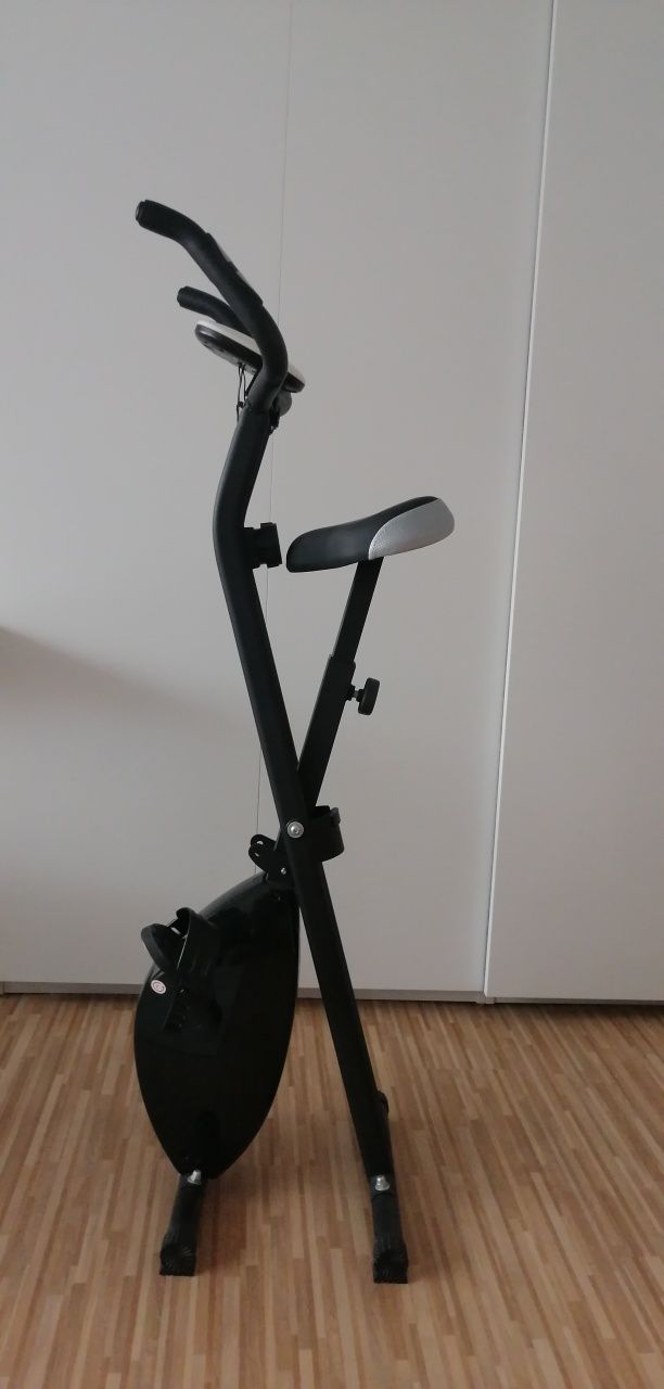Rower stacjonarny składany