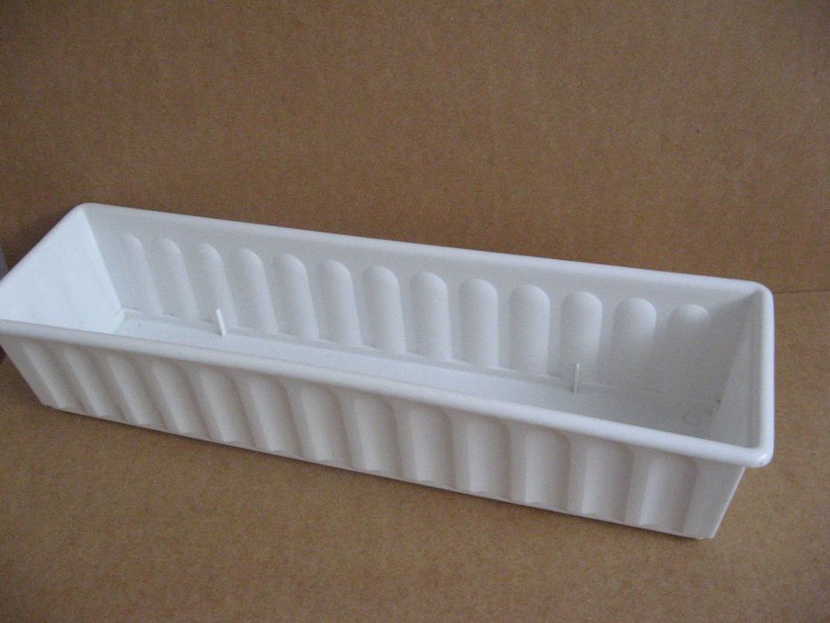 Nowe korytko skrzynka do kwiatów kolor biały