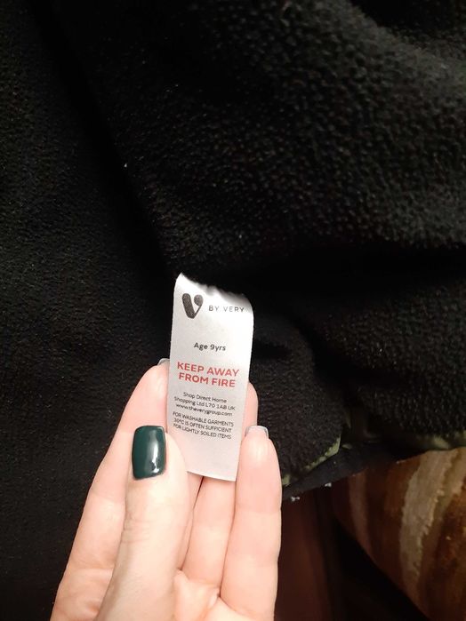 Продам  куртку 128-134 в отличном состоянии