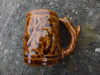 Ceramiczny mały brązowy kufelek PRL retro cepelia