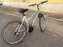 Bicicleta de btt usada