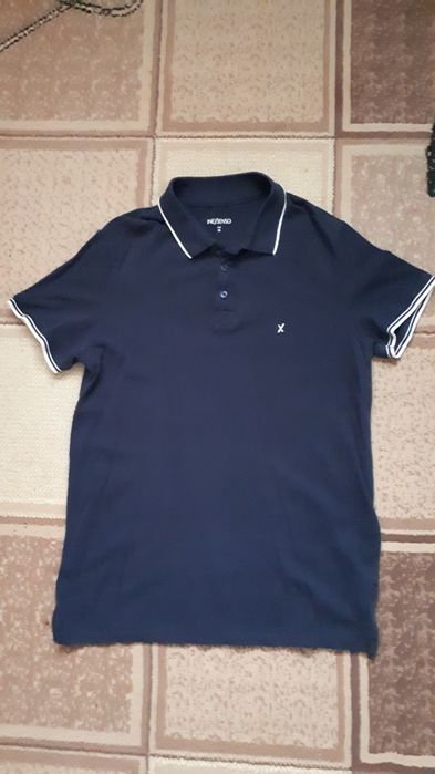 Продаються чоловічі  теніски