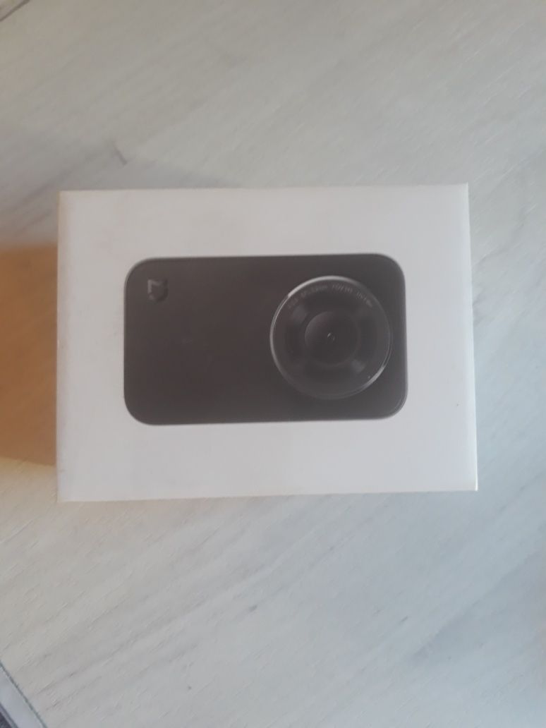 Продам экшн-камеру Mi Action Camera 4K