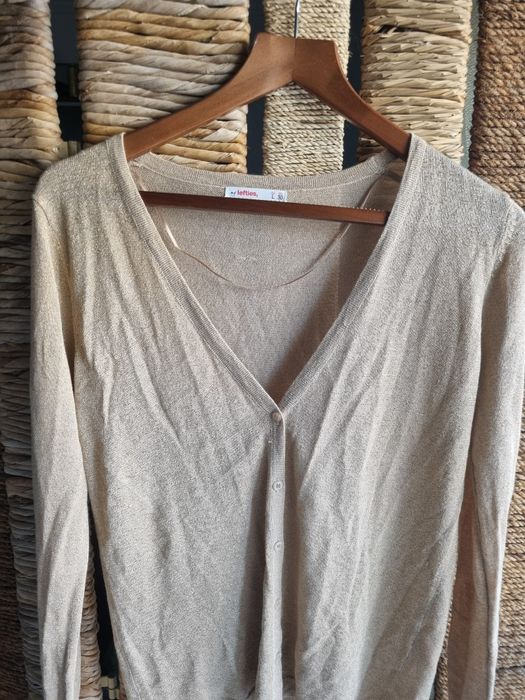 Casaco em malha marca Lefties